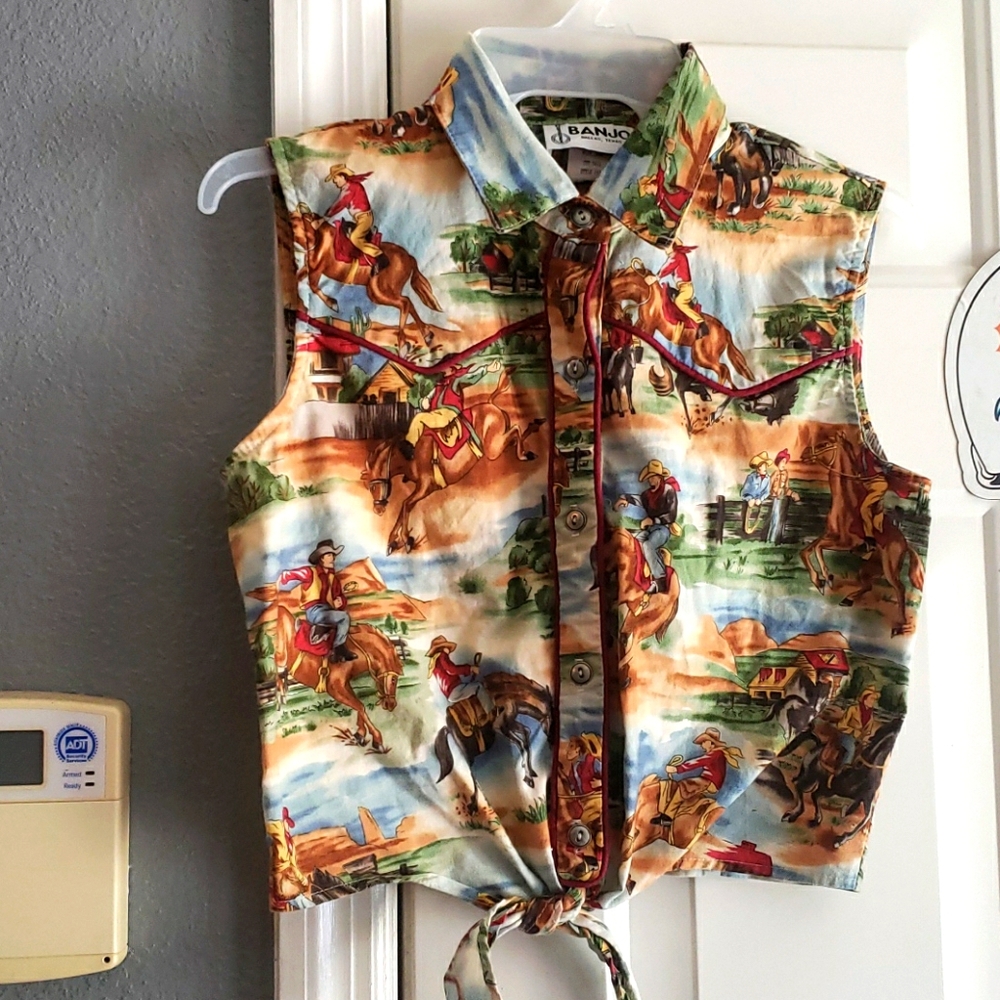 NWOT S Western Banjo Rodeo Button up top